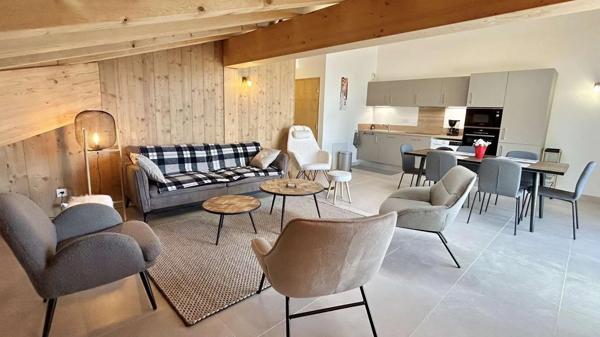 Appartement 3 Pieces, 4-6 Pers., Combloux, Proche Remontees Mecaniques - Fr-1-597-178